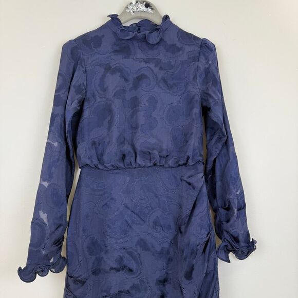 SALONI
Rina-B Dress 💖 - Picture 6 of 10